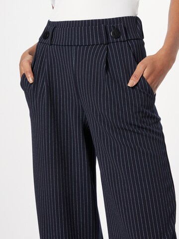 Wide leg Pantaloni cutați 'GEGGO' de la JDY pe albastru