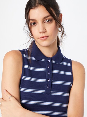 BDG Urban Outfitters Top - Modrá