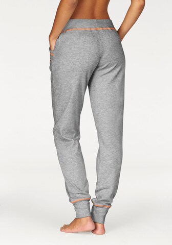 BENCH - regular Pantalón deportivo en gris: atrás