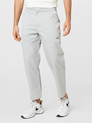 Nike Sportswear Regular Pants in Grey: front