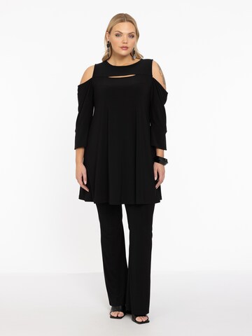 Yoek Tunic in Black