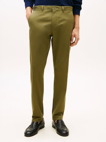Regular Pantalon chino 'Harlem Essential' TOMMY HILFIGER en vert : devant