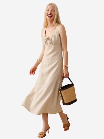 Robe My fashion en beige : devant