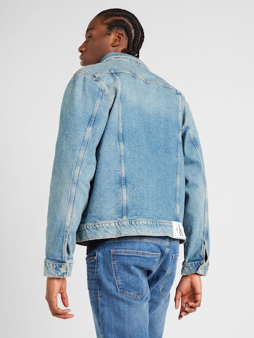Calvin Klein Jeans Přechodná bunda – modrá