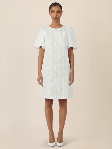 APART Cocktailkleid in Beige: Vorderseite