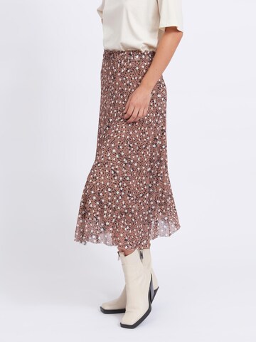 VILA Skirt in Brown: front