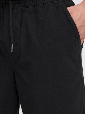 Regular Pantalon chino 'SDNeel' !Solid en noir