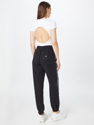 Tommy Jeans Tapered Broek 'Relaxed' in Zwart