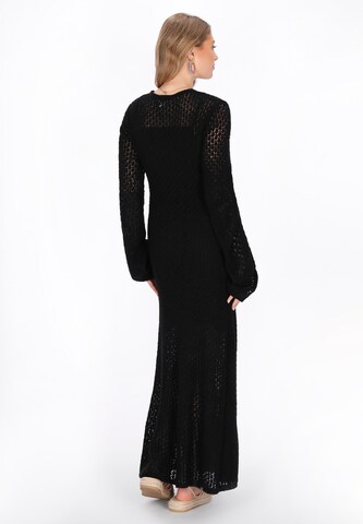 IZIA - Vestido de malha 'Festival' em preto