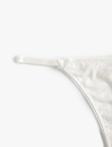 Koton String in Weiß