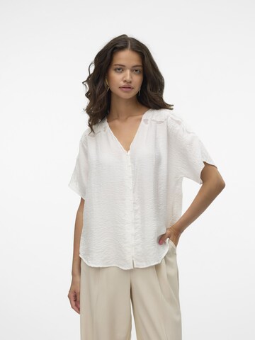 VERO MODA Bluse i hvid: forside
