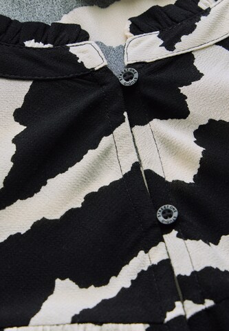 Street One Studio Bluse in Schwarz
