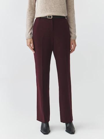 TATUUM Regular Trousers in Purple: front