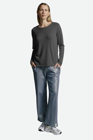 Cotton Candy Shirt in Black