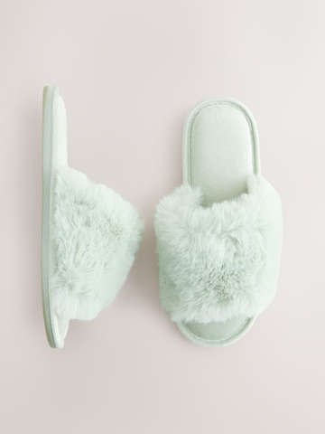 Next Тапки в Зеленый