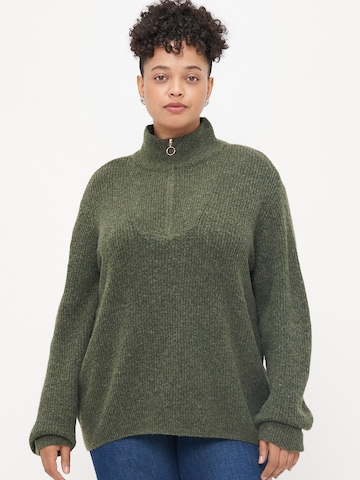 Vero Moda Curve Sweater 'VMCPLAZA' in Green: front