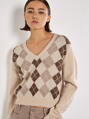 Apricot Pullover in Grau: Vorderseite