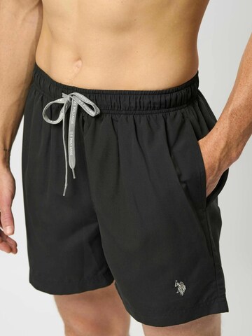 U.S. POLO ASSN. Zwemshorts ' UMAza ' in Zwart