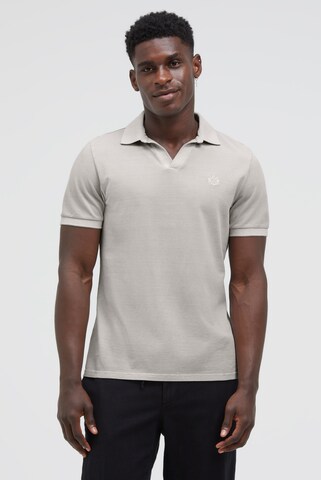 CAMP DAVID Shirt in Grey: front
