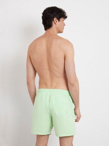 GUESS Board Shorts in Green