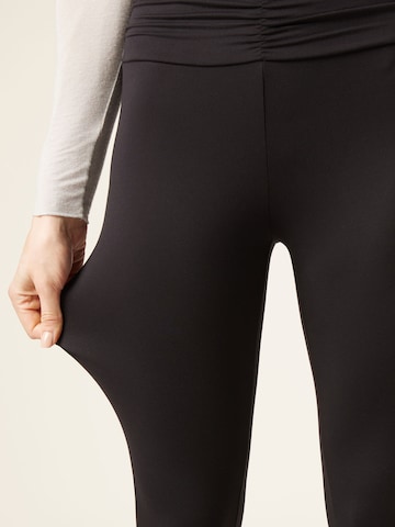 CALZEDONIA Flared Hose in Schwarz