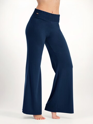 Urban Goddess Yoga & Activewear Wide leg Workout Pants 'Flow Yoga' in Blue