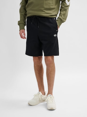 Hummel Regular Pants in Black: front