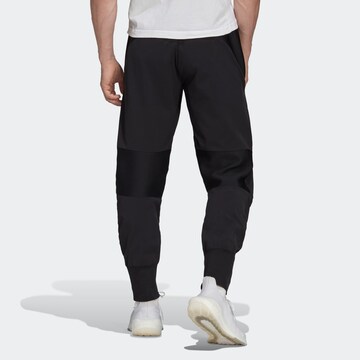 Tapered Pantaloni sportivi 'Designed for Gameday' di ADIDAS SPORTSWEAR in nero