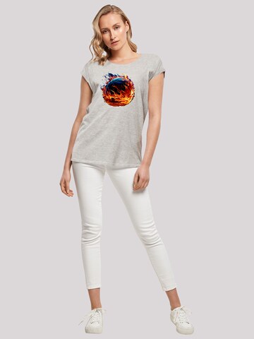 T-shirt 'On FIRE' F4NT4STIC en gris