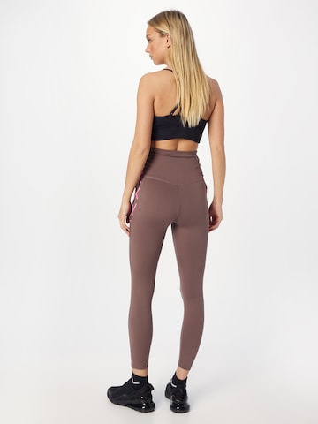 NIKE Skinny Sportovní kalhoty – fialová