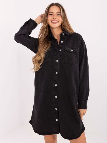 Madnezz House Dress in Black: front