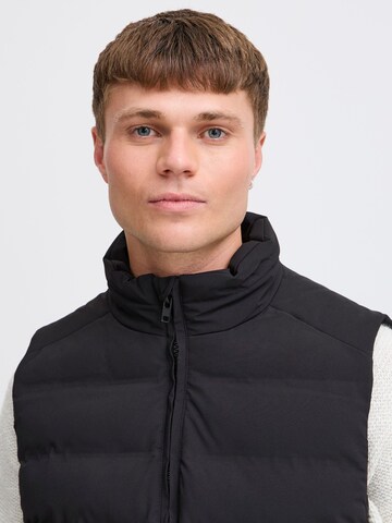 Gilet 'MILAS' !Solid en noir