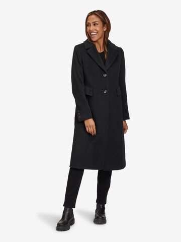 Saint Jacques Winter Coat in Black: front