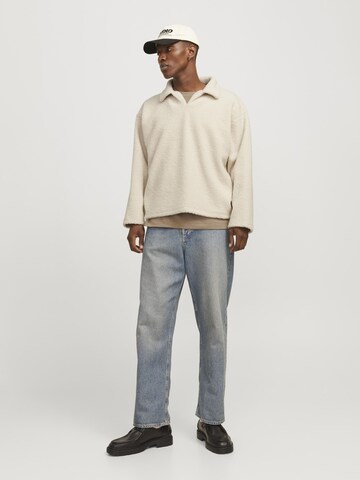 JACK & JONES Sweatshirt i beige