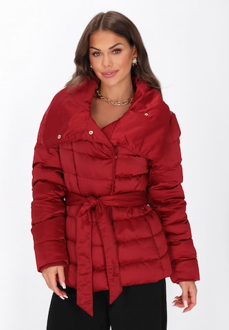 faina Wintermantel in Rood: voorkant