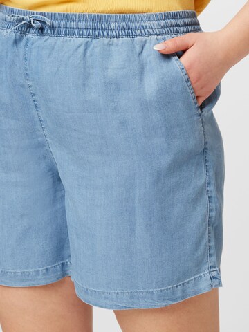 ONLY Carmakoma Regular Shorts 'PEMA' in Blau