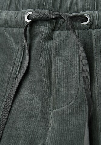 STREET ONE Regular Pants in Green