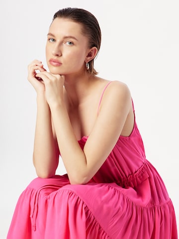 Trendyol Καλοκαιρινό φόρεμα σε ροζ