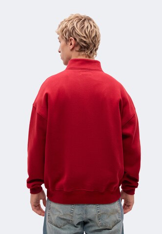 Abercrombie & Fitch Sweatshirt 'ESSENTIAL' in Rot
