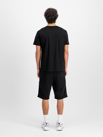 ALPHA INDUSTRIES Футболка 'Freedom' в Черный