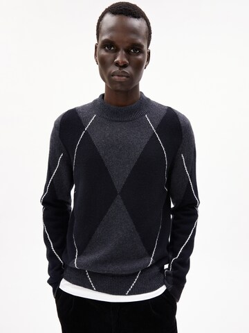 Pull-over 'Argelius' ARMEDANGELS en noir : devant
