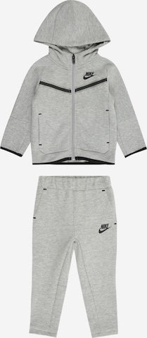 Nike Sportswear Trenirka za tek 'TECH FLEECE' | siva barva: sprednja stran