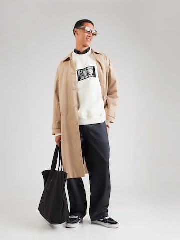 VANS Sweatshirt 'Skate Lisa Lisa' in Wit