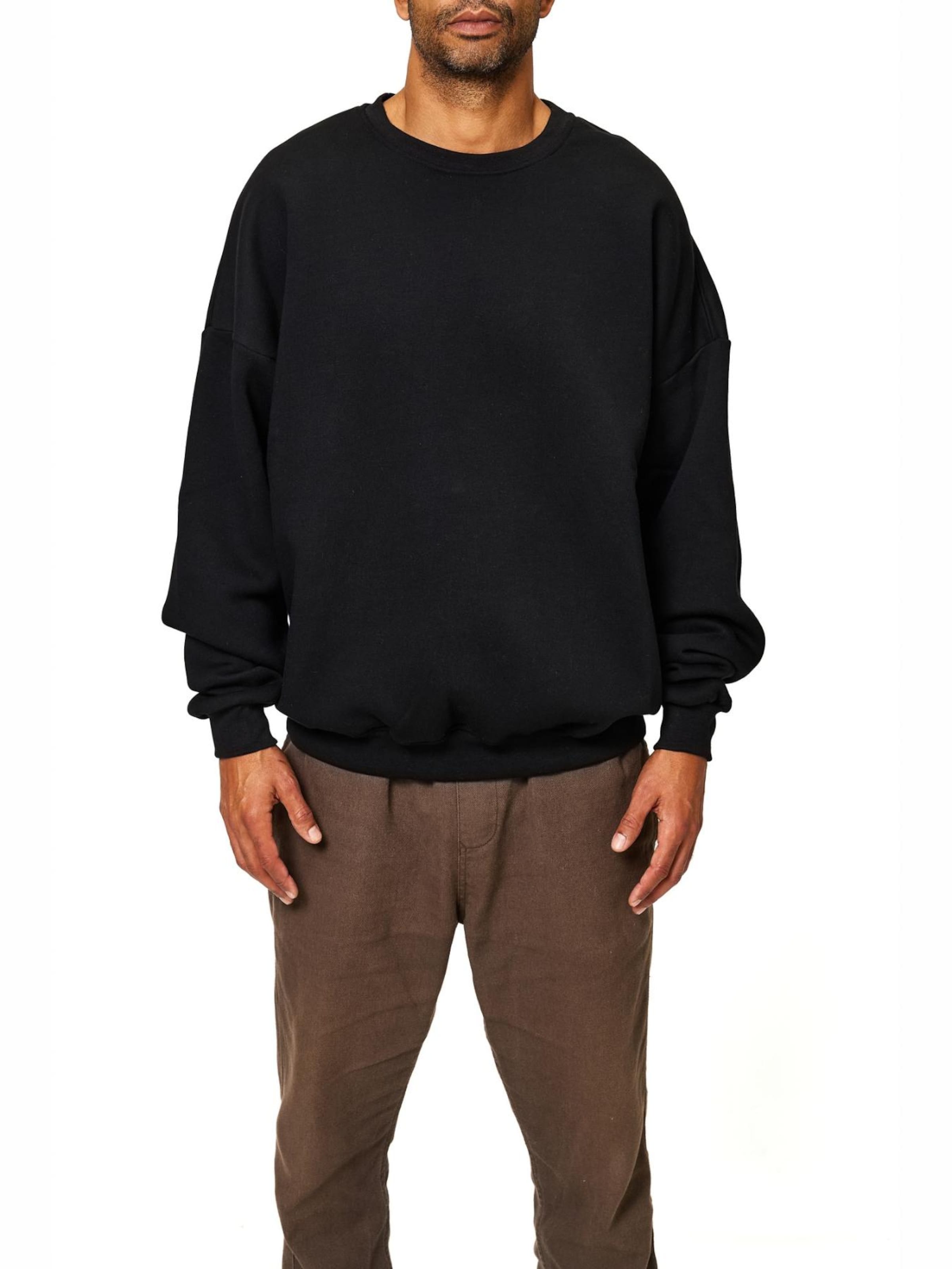 BlankOrder Sweater in Black