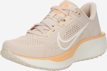 NIKE Juoksukengät 'Quest 6' värissä beige: etupuoli
