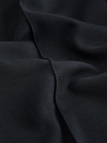 melns Next Standarta Bikses