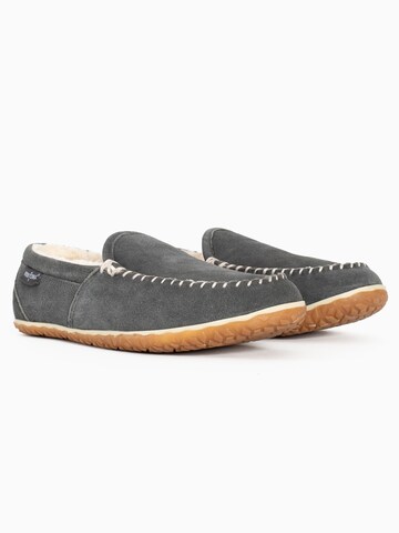 Minnetonka - Mocassins 'Tilden' em cinzento