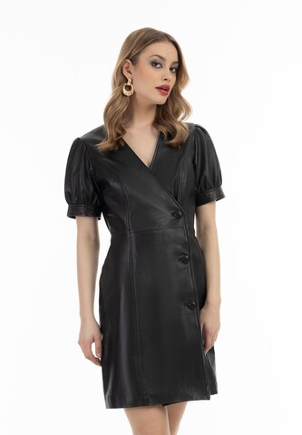 Rochie de la faina pe negru: față