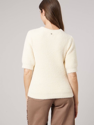 Deeluxe Sweater in Beige