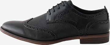 Next Nauhakengät värissä musta: etupuoli